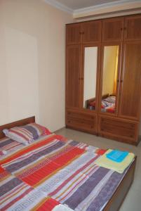 Postel nebo postele na pokoji v ubytování Guesthouse in Batumi