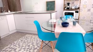 A kitchen or kitchenette at Residencial Colibrí