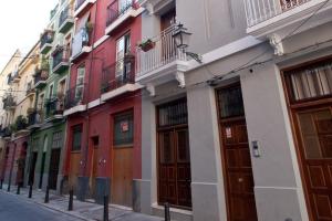 Gallery image of Flatsforyou Turia in Valencia