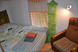Ліжко або ліжка в номері Apartament nad Jeziorem Necko