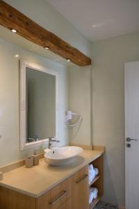A bathroom at Villa Salla