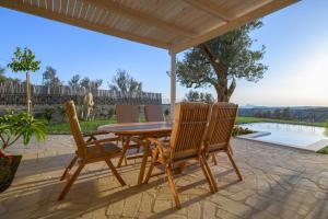A balcony or terrace at Villa Salla