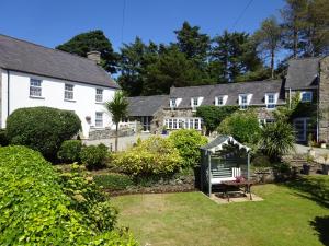 a view of the house from the garden at Yr Hen Felin - The Old Mill B&B in Morfa Nefyn