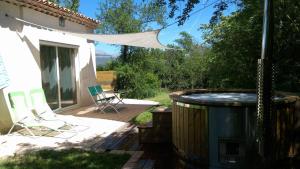 Gambar di galeri bagi Spa Cabanon de Charme - Le Garagaï di Meyreuil