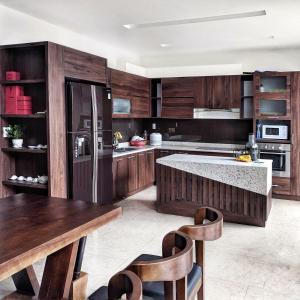 Dapur atau dapur kecil di Homestay Villa Full House