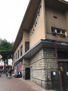 Budova, v ktorej sa apartmán nachádza