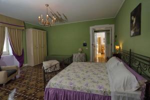 A bed or beds in a room at Bed and Breakfast di Francia