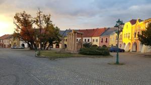 Hotelli naabruskond või selle läheduses asuv naabruskond