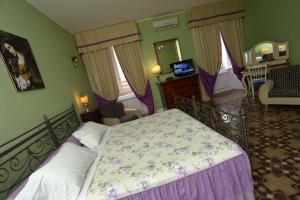 A bed or beds in a room at Bed and Breakfast di Francia