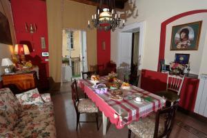 A seating area at Bed and Breakfast di Francia