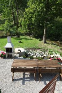 A garden outside Wellness privát Štyri Lipy
