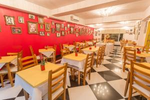 Un restaurant sau alt loc unde se poate mânca la Hotel Las Maras