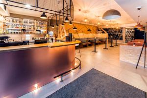 Reštaurácia alebo iné gastronomické zariadenie v ubytovaní Hotel Polanica Resort & Spa