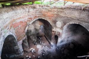 an old brick tunnel with three arches on it at Hotel Beni in Akhaltsikhe