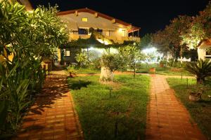 A garden outside Vias