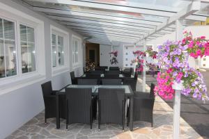 Restaurant o un lloc per menjar a Hotel Garni Thermenglück