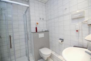 Koupelna v ubytování Hotel Berliner Ring