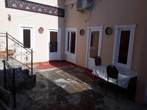 Balkoni atau teres di Amir-Yaxyo Hotel