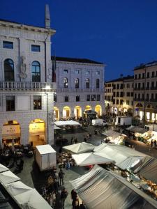 Foto dalla galleria di OFFICINE CAVOUR Piazza Cavour a Padova