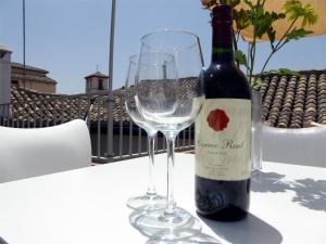 Bebidas en Laurel Suites Apartments