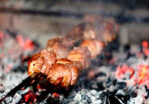 Attrezzature per barbecue disponibili per gli ospiti dell'hotel