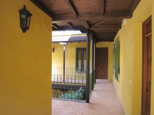 Zdjęcie z galerii obiektu Apartamento céntrico Plaza del Salvador w Sewilli