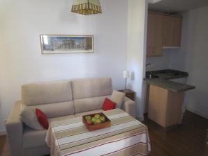 Kuchnia lub aneks kuchenny w obiekcie Apartamento céntrico Plaza del Salvador