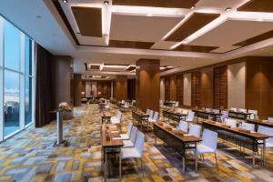 青岛山港凯悦酒店 餐厅或其他用餐的地方
