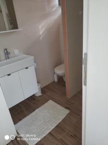 Kúpeľňa v ubytovaní Apartments Nogic