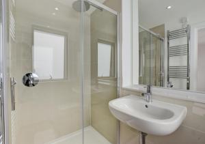 Gallery image of Pen Dinas Cardiff Apartment in Cardiff