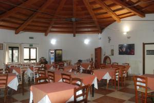 En restaurant eller et spisested på Hotel Bosco Selene
