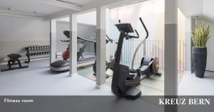 Fitness centrum a/nebo fitness zařízení v ubytování Kreuz Bern Modern City Hotel