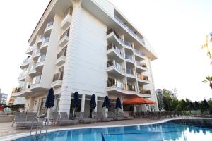Bazén v ubytování Sunway Club Otel nebo v jeho okolí