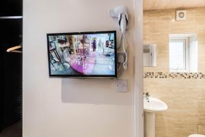 Koupelna v ubytování Saba Hotel London