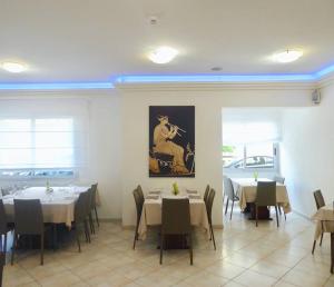 Restaurace v ubytování Hotel Atenea Golden Star