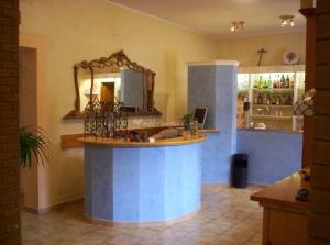 Lounge nebo bar v ubytování Albergo-Ristorante"Parco alle Noci"tra la Cascata delle Marmore,Labro e valle Santa di S Francesco