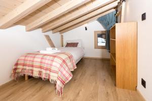 Llit o llits en una habitació de Chalet De L'ours - Chamonix All Year