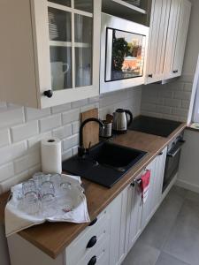 Dapur atau dapur kecil di Apartament Warecka