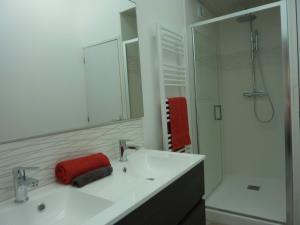 Koupelna v ubytování brest chambres d'hôtes