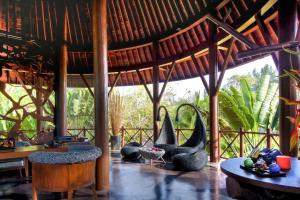 Jardí fora de The Slate, Phuket