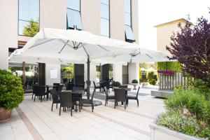 Pati o zona exterior de Hotel Gardenia