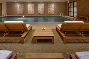 Bazén v ubytování Park Hyatt Washington nebo v jeho okolí