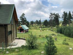 Galeriebild der Unterkunft Kuca u borju - House in pines in Žabljak