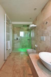 A bathroom at RELAIS VAL D'ORCIA