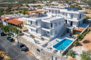 Bazén v ubytování Asteri Apartments und Studios nebo v jeho okolí