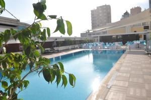 Bazén v ubytování Surmeli Adana Hotel nebo v jeho okolí