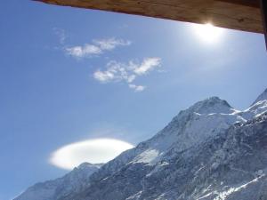 冬のCosy Chalet in Champagny-en-Vanoise near Ski Areaの様子