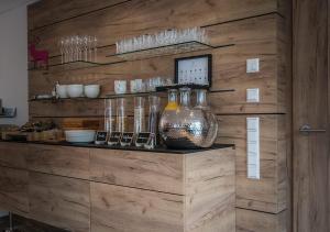 Kuchyň nebo kuchyňský kout v ubytování Hotel Restaurant Kochschule Rössle