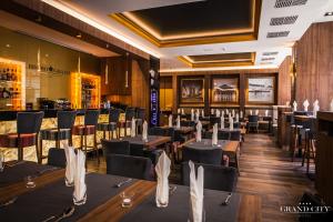 Restaurace v ubytování Hotel Grand City Wrocław
