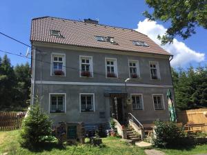 Budova, v ktorej sa apartmán nachádza